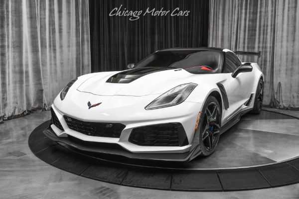 Used-2019-Chevrolet-Corvette-ZR1-3ZR-ZTK-Performance-Package-LOW-Miles-TONS-of-Carbon-LOADED