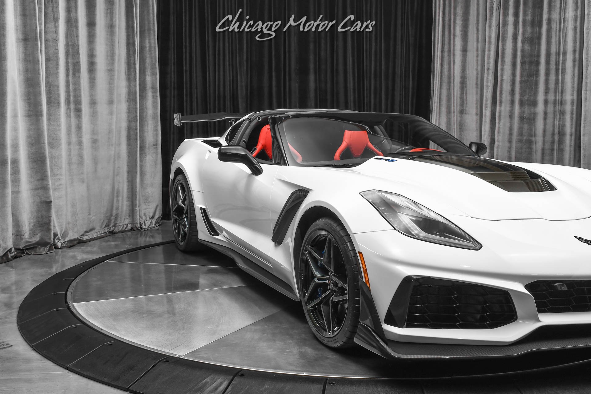 Used-2019-Chevrolet-Corvette-ZR1-3ZR-ZTK-Performance-Package-LOW-Miles-TONS-of-Carbon-LOADED