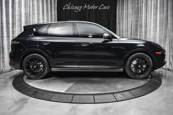 Used-2020-Porsche-Cayenne-Turbo-SUV-Sport-Exhaust-Sport-Chrono-Carbon-Trim-LOADED