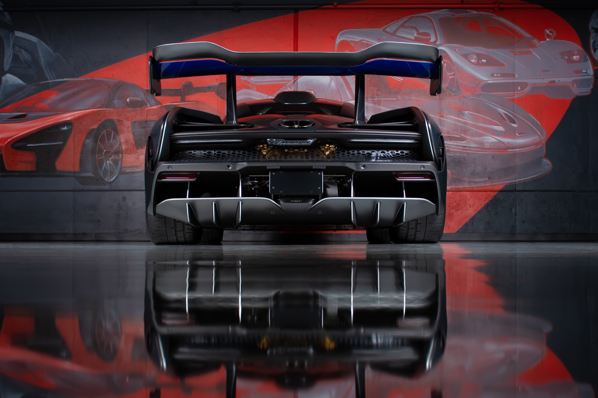 Used-2019-McLaren-Senna-ONLY-545-Miles-1of2-Entire-MSO-Matte-Carbon-Fiber-Body-Sennas-in-the-World